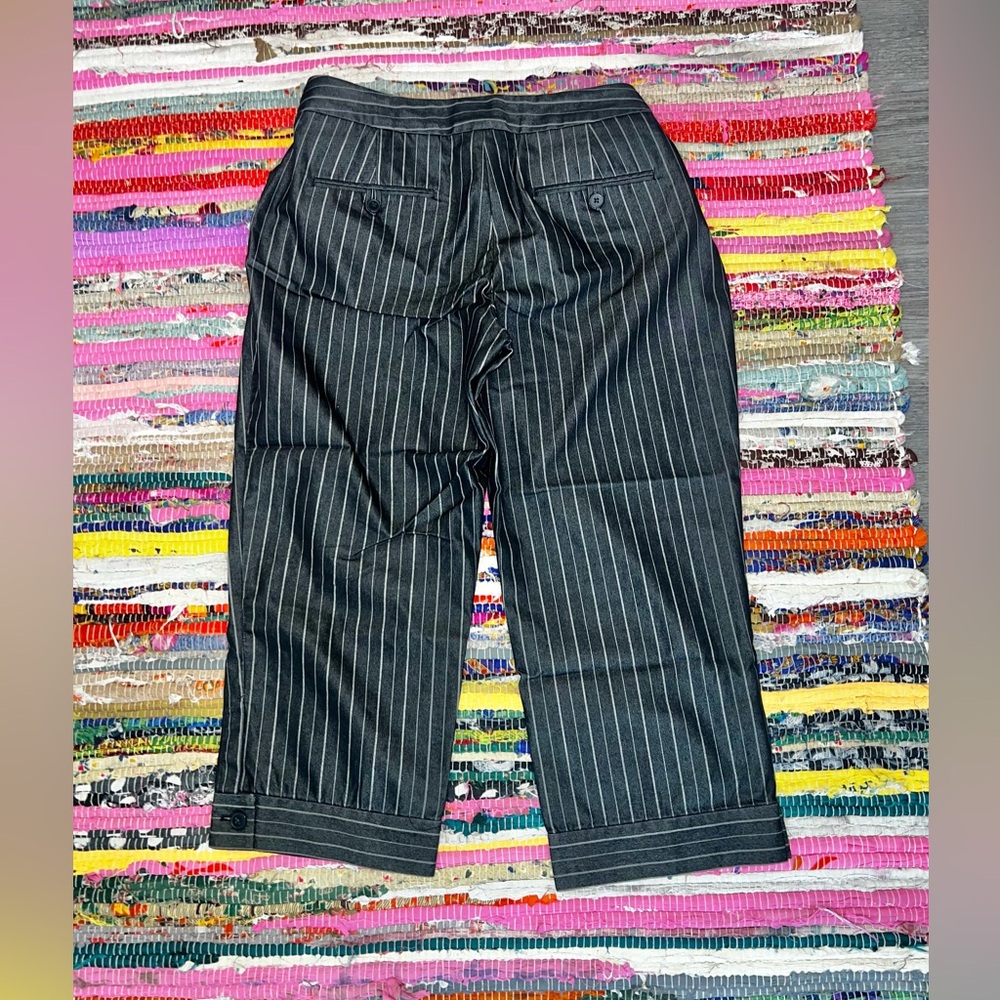 Capris | Express—“Editor” - Picture 2 of 4